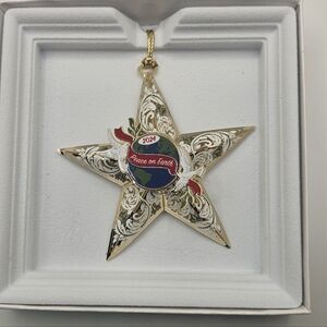 2024 Beacon Design Peace on Earth Christmas Ornament Star Globe Doves New in Box